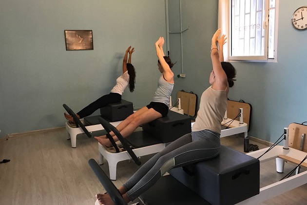 סטודיו נעים 3 פילאטיס מכשירים